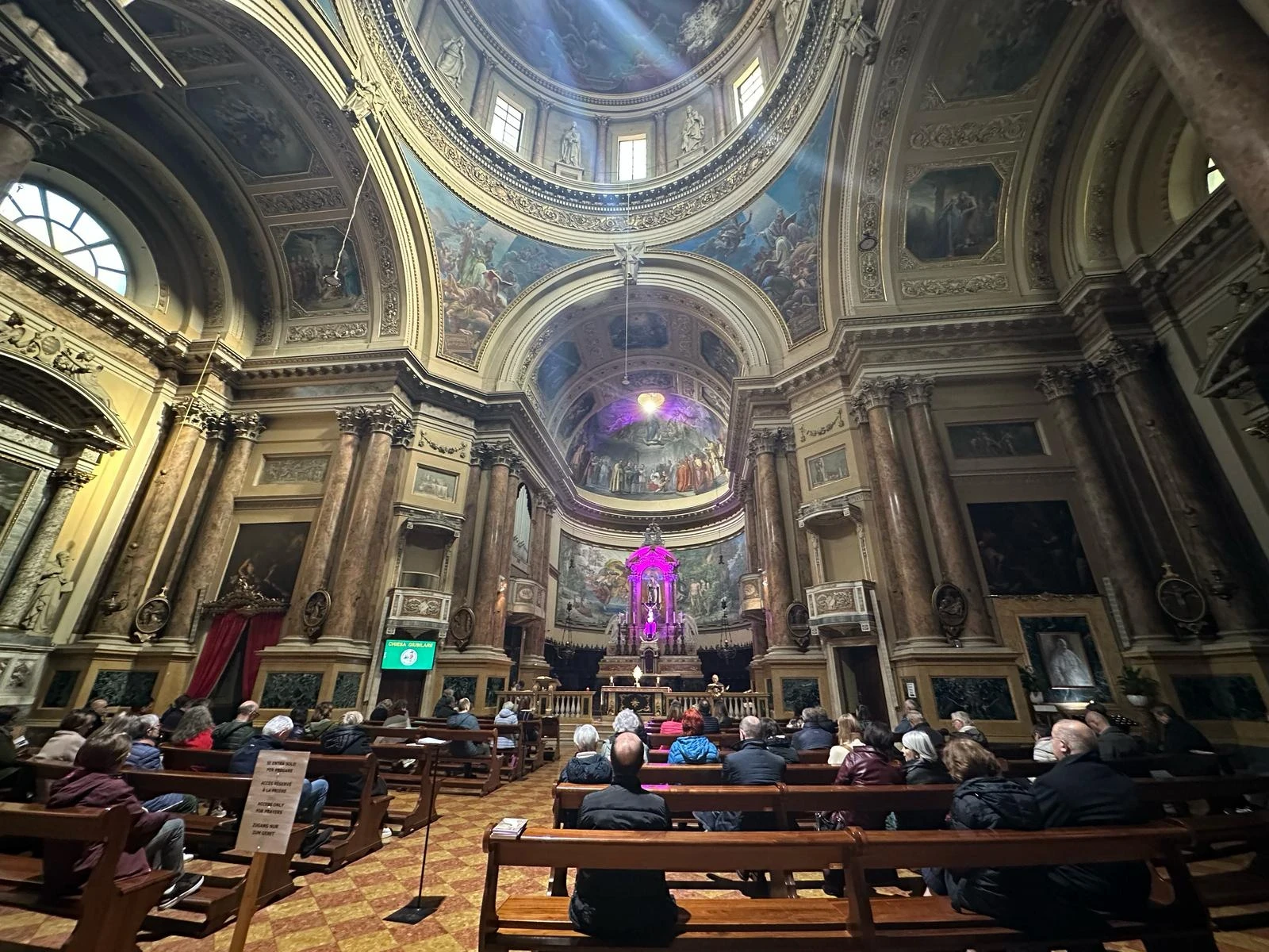 Celebrazione della Passione con il Vescovo Francesco